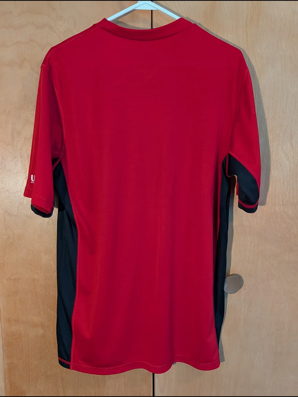 Speedo Men's Red & Black Performance Short Sleeve Shirt